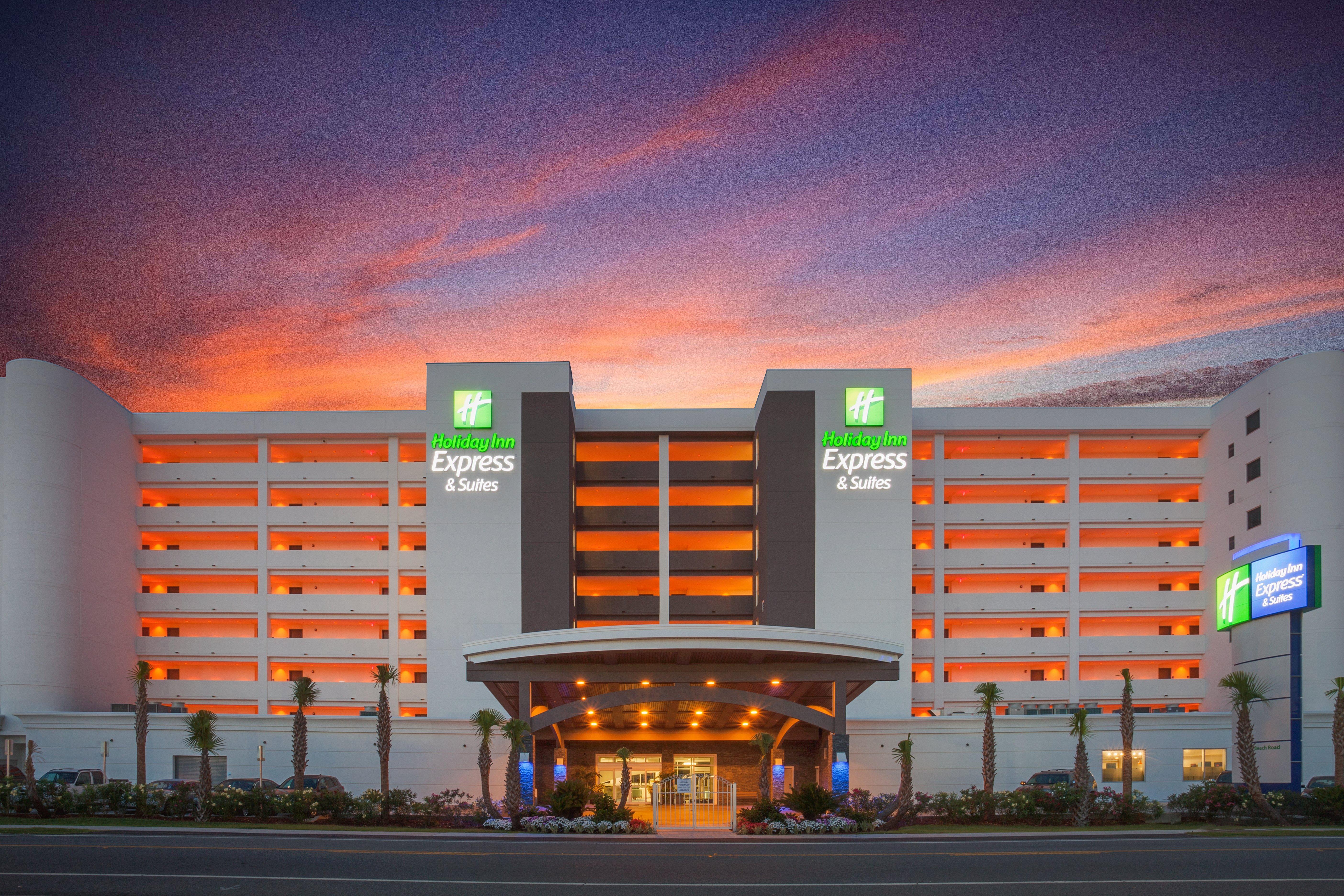 Holiday Inn Express & Suites Panama City Beach Beachfront By Ihg Esterno foto