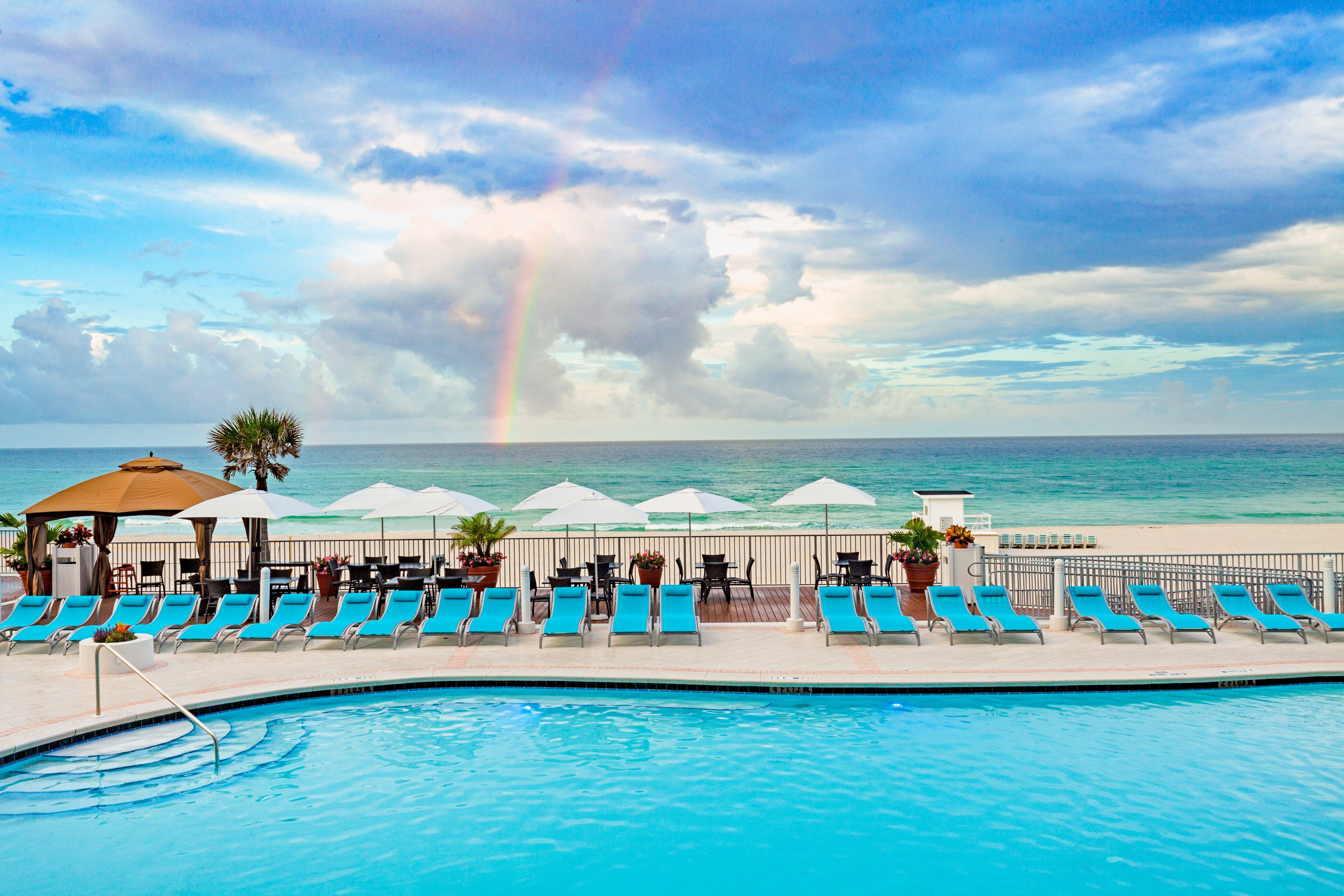 Holiday Inn Express & Suites Panama City Beach Beachfront By Ihg Esterno foto