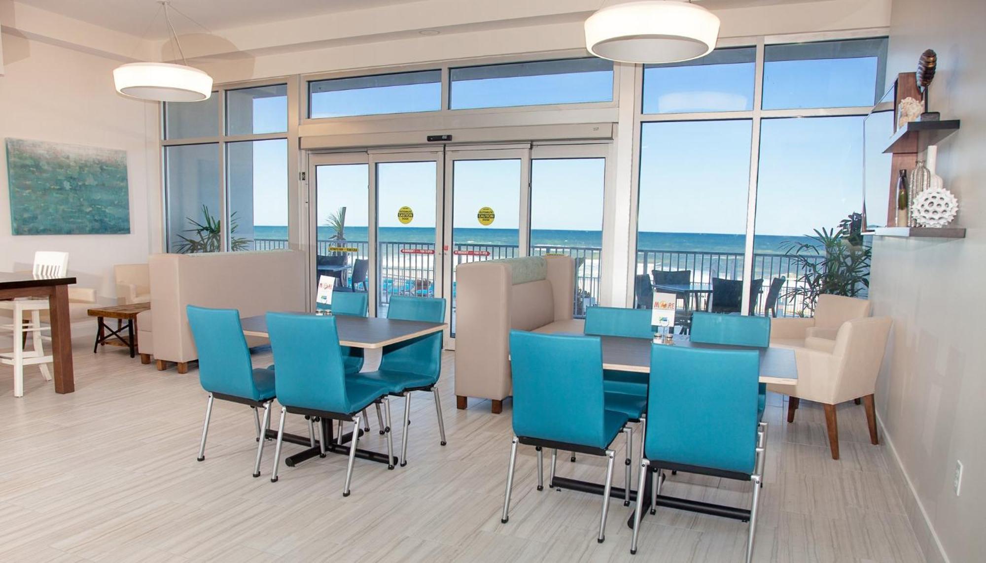 Holiday Inn Express & Suites Panama City Beach Beachfront By Ihg Esterno foto