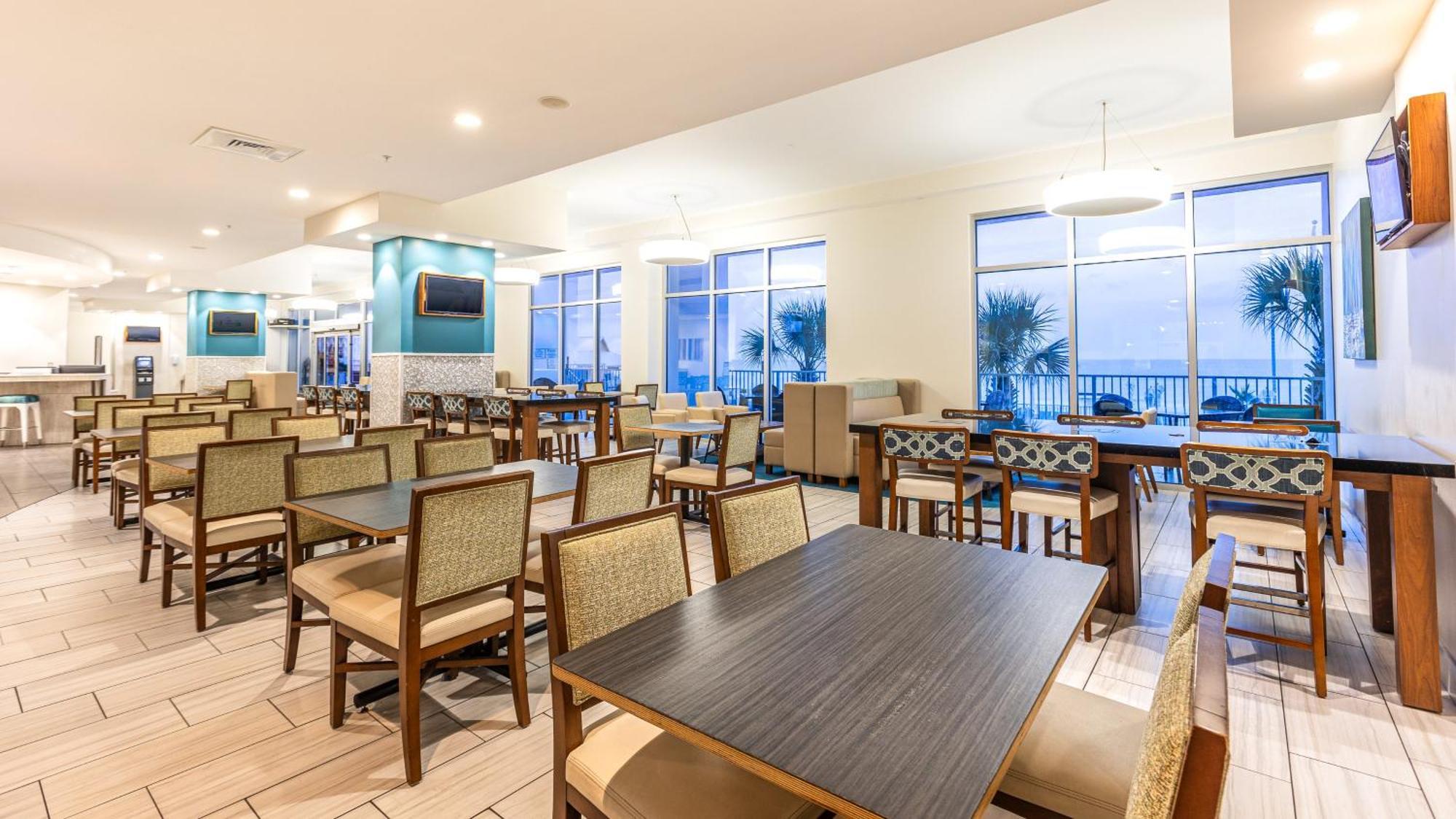 Holiday Inn Express & Suites Panama City Beach Beachfront By Ihg Esterno foto